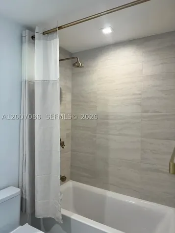 77 SE 5th Street Miami FL 33131