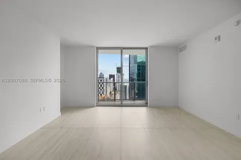 77 SE 5th Street Miami FL 33131