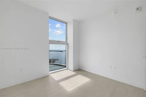 77 SE 5th Street Miami FL 33131