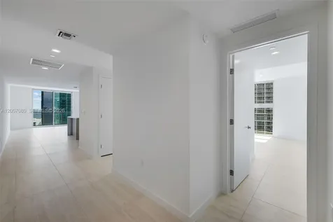 77 SE 5th Street Miami FL 33131