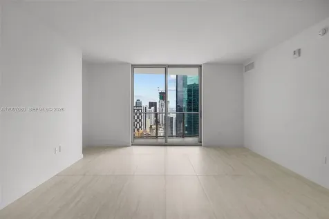 77 SE 5th Street Miami FL 33131