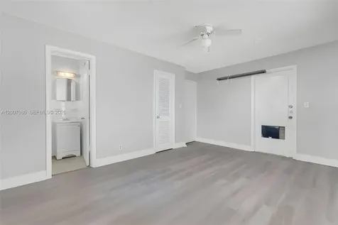 923 N 17th Avenue Hollywood FL 33020