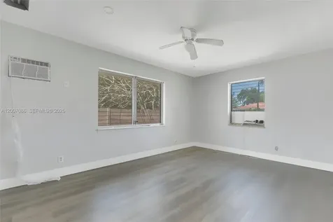 923 N 17th Avenue Hollywood FL 33020