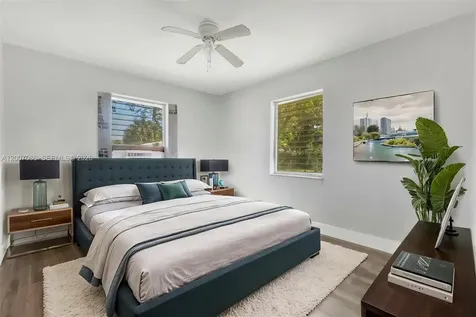 923 N 17th Avenue Hollywood FL 33020