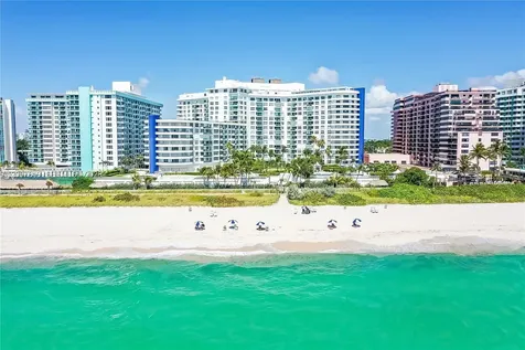 5161 Collins Avenue Miami Beach FL 33140