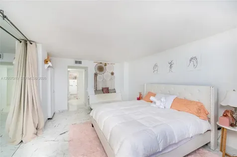 2301 S Ocean Drive Hollywood FL 33019