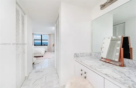 2301 S Ocean Drive Hollywood FL 33019