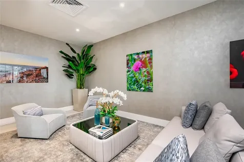 2301 S Ocean Drive Hollywood FL 33019