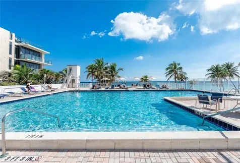 2301 S Ocean Drive Hollywood FL 33019