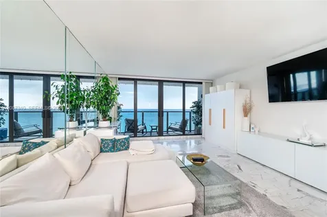 2301 S Ocean Drive Hollywood FL 33019