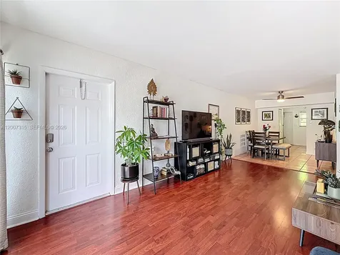9280 Bay Harbor Terrace Bay Harbor Islands FL 33154