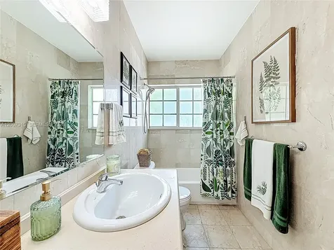 9280 Bay Harbor Terrace Bay Harbor Islands FL 33154