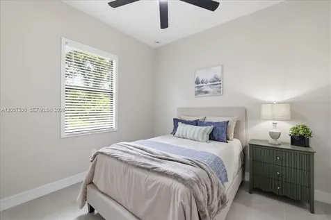 810 Sentinela Boulevard Lehigh Acres FL 33974