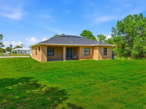 810 Sentinela Boulevard Lehigh Acres FL 33974