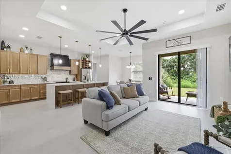 810 Sentinela Boulevard Lehigh Acres FL 33974
