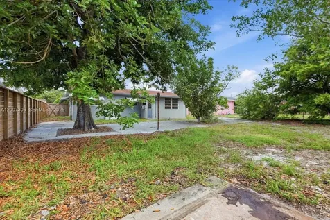 5320 NE 8th Avenue Deerfield Beach FL 33064