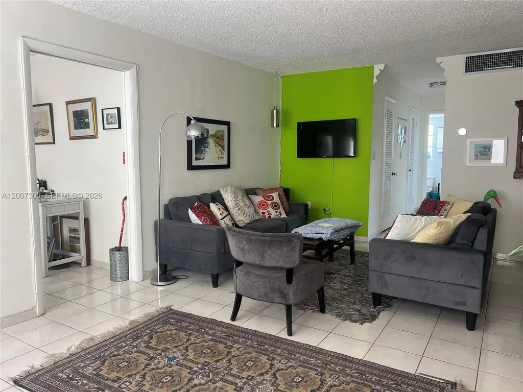 1820 James Avenue Miami Beach FL 33139