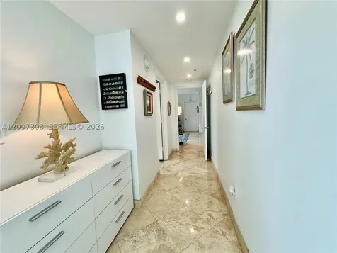 3400 SW 27th Avenue Coconut Grove FL 33133
