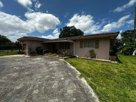 15 NW 88th Street El Portal FL 33150