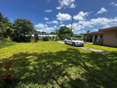 15 NW 88th Street El Portal FL 33150