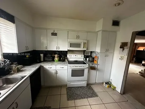 15 NW 88th Street El Portal FL 33150