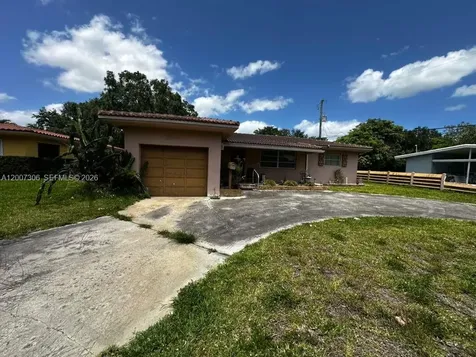 15 NW 88th Street El Portal FL 33150