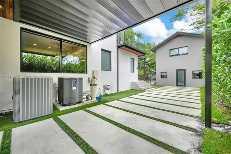 145 NE 49th Street Miami FL 33137
