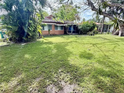11002 NE 10th Avenue Biscayne Park FL 33161