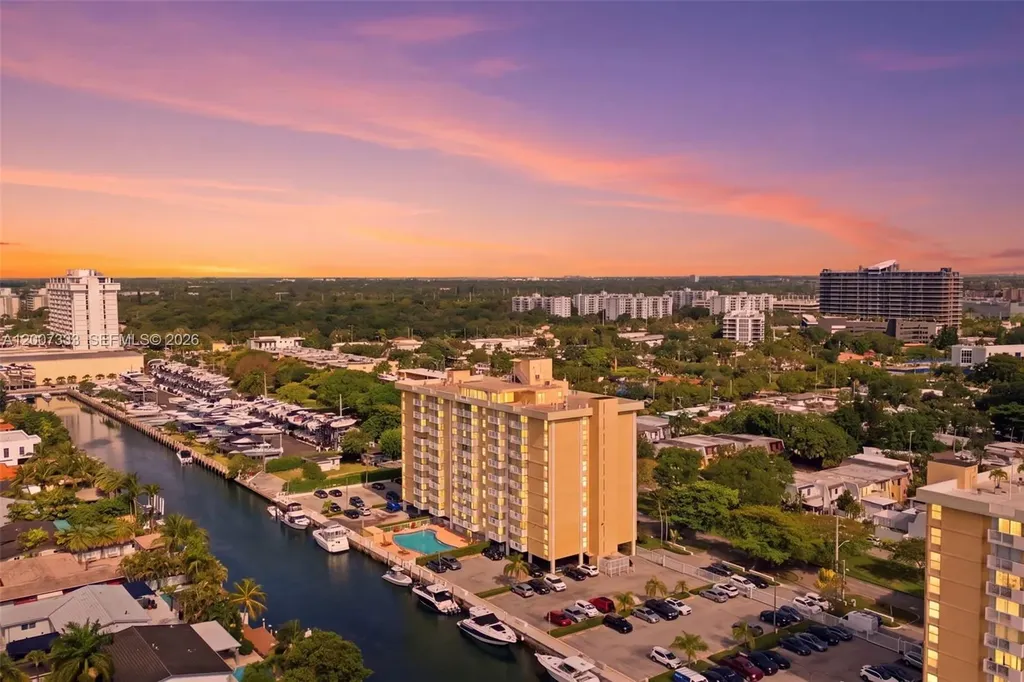2000 NE 135th Street North Miami FL 33181