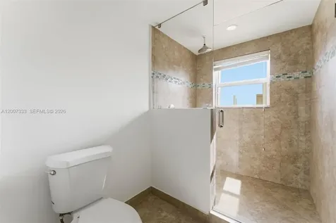 2000 NE 135th Street North Miami FL 33181