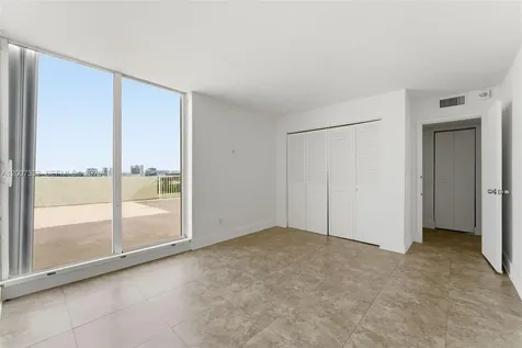 2000 NE 135th Street North Miami FL 33181