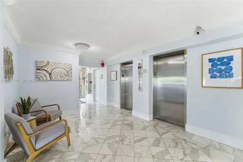 2000 NE 135th Street North Miami FL 33181