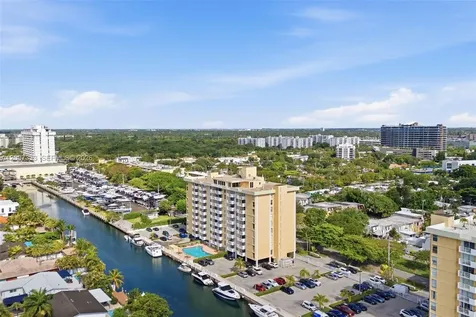 2000 NE 135th Street North Miami FL 33181