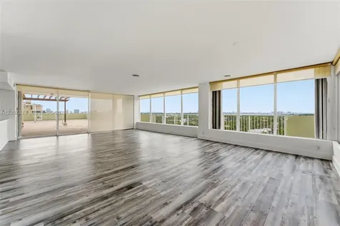 2000 NE 135th Street North Miami FL 33181