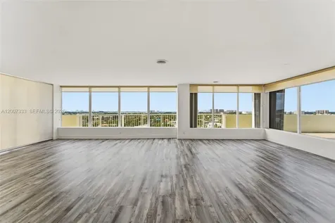 2000 NE 135th Street North Miami FL 33181