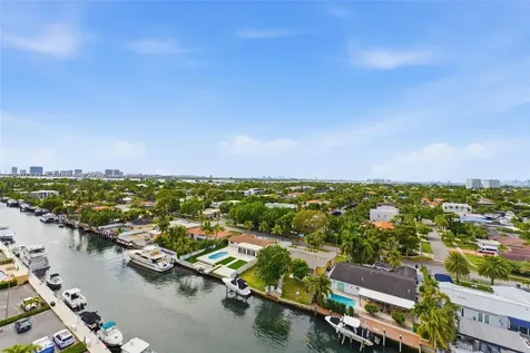 2000 NE 135th Street North Miami FL 33181