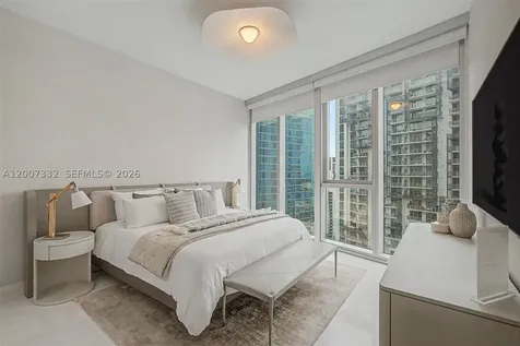300 Biscayne Blvd Way Miami FL 33131