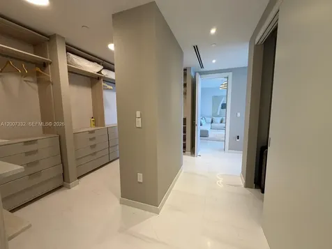 300 Biscayne Blvd Way Miami FL 33131
