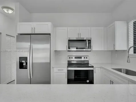 4817 E 9th Lane Hialeah FL 33013