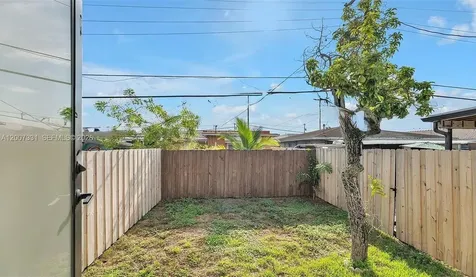 4817 E 9th Lane Hialeah FL 33013
