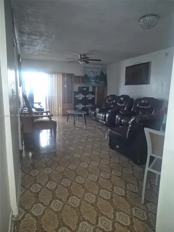 1850 W 56 Hialeah FL 33012