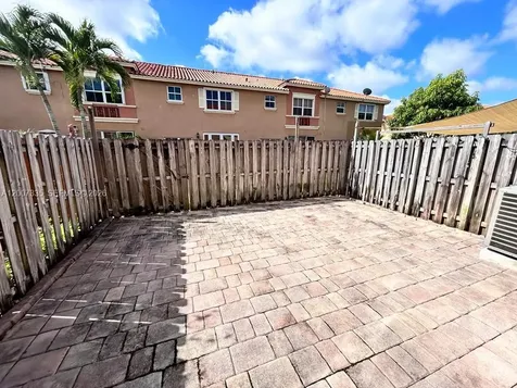 15226 SW 30th Terrace Miami FL 33185