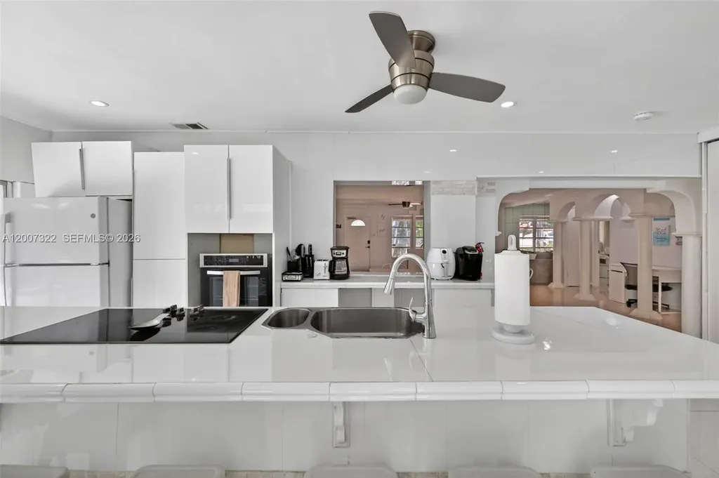 5451 NE 22nd Avenue Fort Lauderdale FL 33308