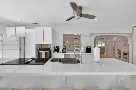 5451 NE 22nd Avenue Fort Lauderdale FL 33308