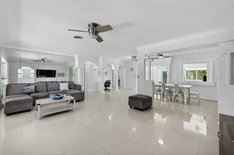 5451 NE 22nd Avenue Fort Lauderdale FL 33308