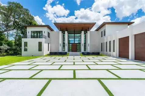 6290 Chapman Field Drive Pinecrest FL 33156