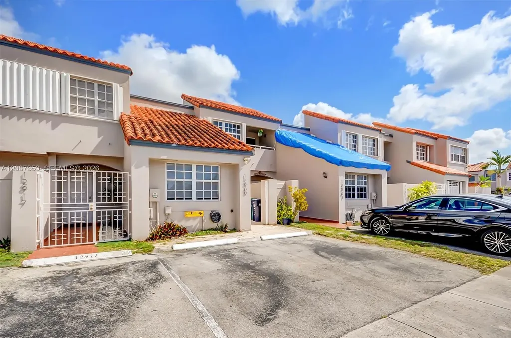 12909 SW 61 Miami FL 33183