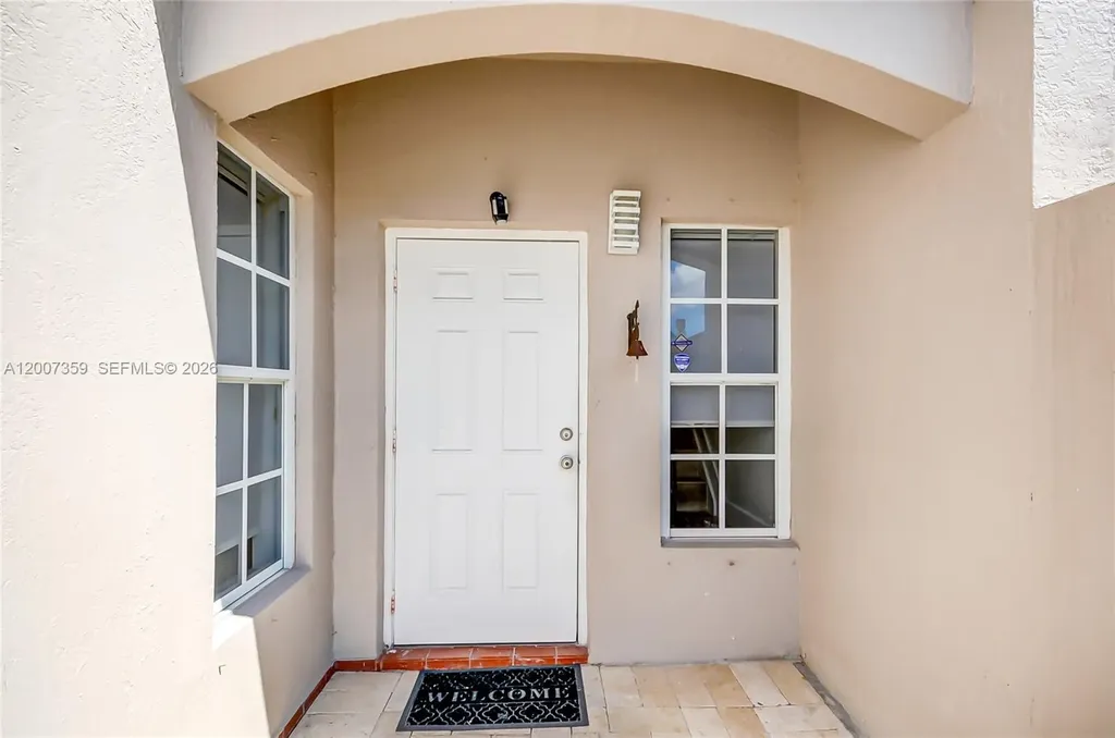 12909 SW 61 Miami FL 33183