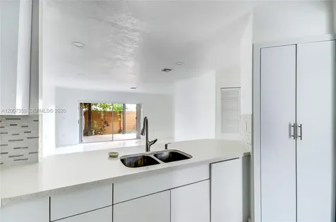 12909 SW 61 Miami FL 33183