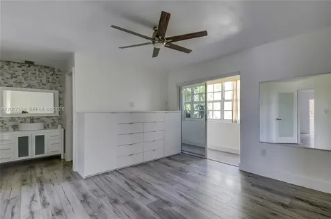 12909 SW 61 Miami FL 33183